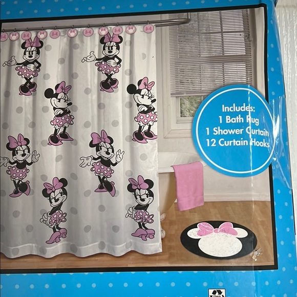 NIB Disney Minnie Mouse Bath Set in Black, White, and Pink - Picture 3 of 11